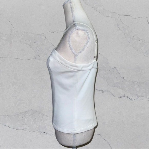 Bebe  white cold shoulder top - Picture 4 of 5